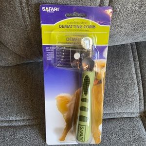 New dog dematting comb, Safari by Coastal